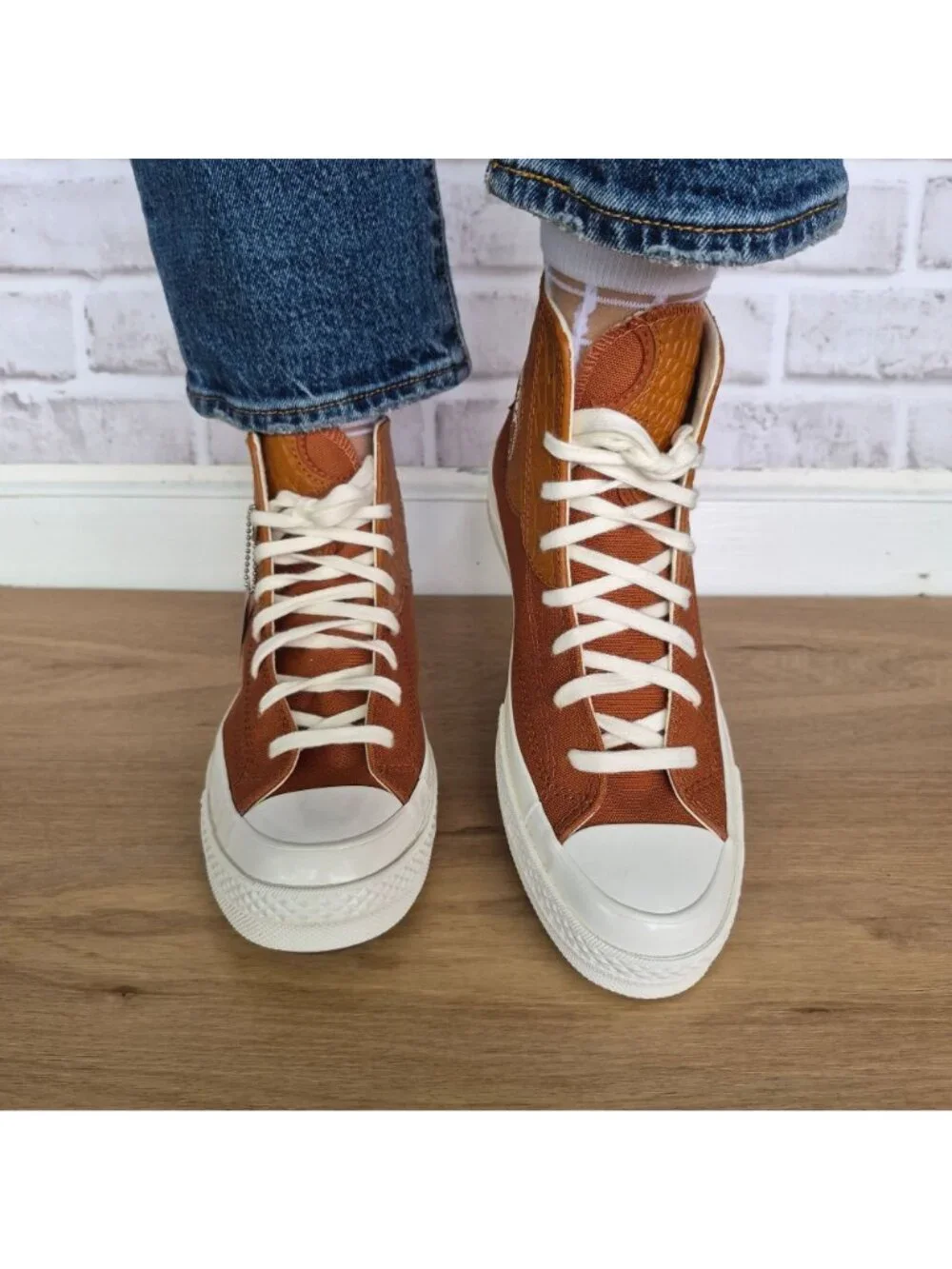 ⭐Converse Chuck 70 High size 8.5 Women's shoes Sneakers Brown White A10334C